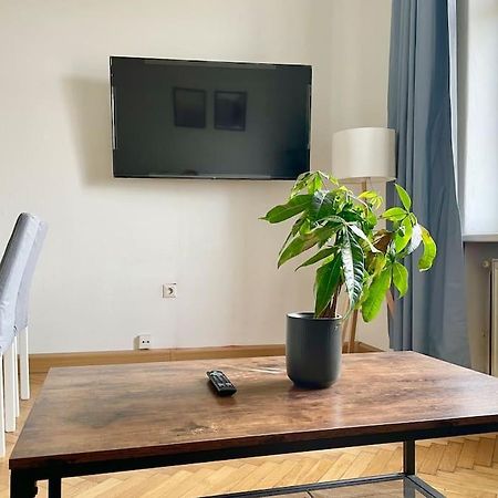 55M2 Stylish Apartment With Netflix - 15 Min To Center Wien Exteriör bild
