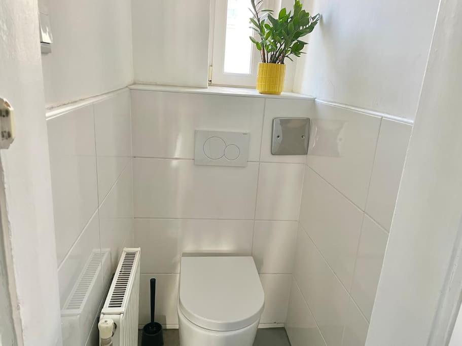 55M2 Stylish Apartment With Netflix - 15 Min To Center Wien Exteriör bild